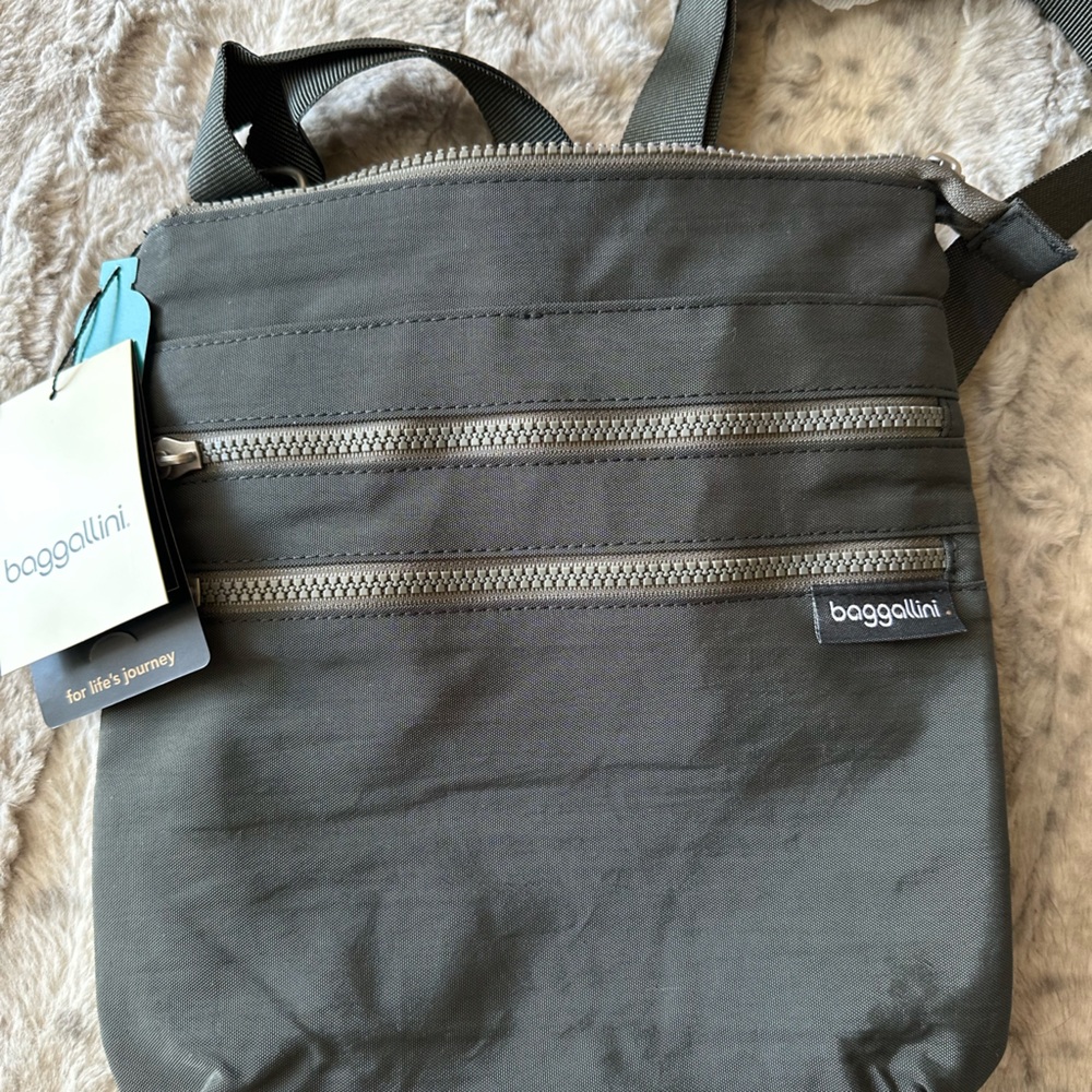 Baggallini Messenger Bag with Adjustable Strap - Charcoal - NEW